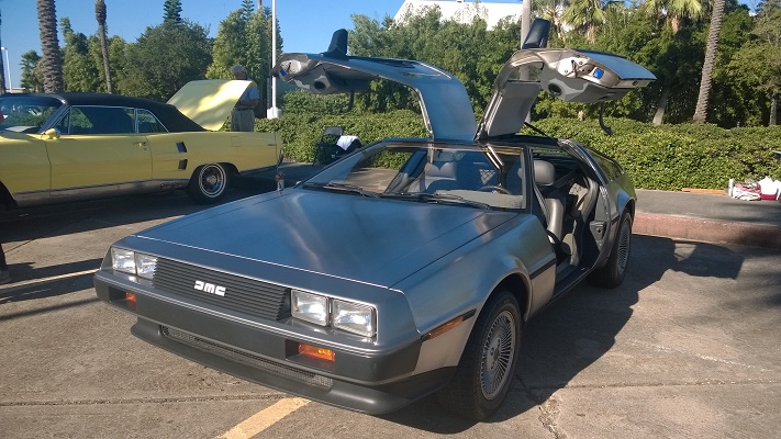 DeLorean DMC-12